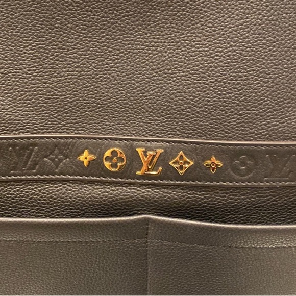 Louis Vuitton Cruiser PM - Picture 8 of 16